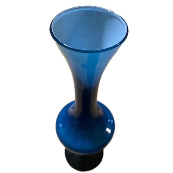 Vintage Elegant Blue and Black Glass Handblown Vase with Black Swirl Stem - Picture 2 of 6